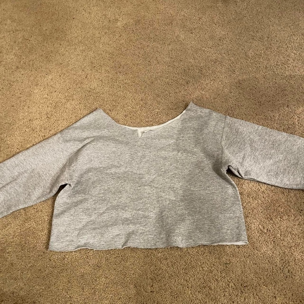 cropped crewneck